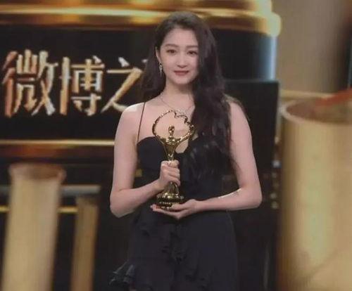 吃瓜娱乐圈95后,95后吃瓜达人带你领略娱乐圈风云变幻